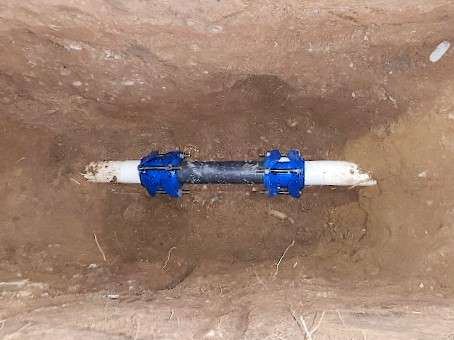 Mechanical coupling installed on the PVC line